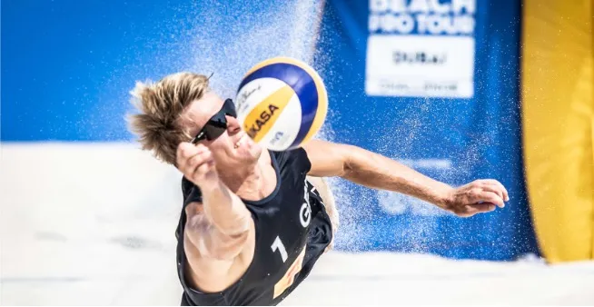 Simon Kulzer in World Tour Aktion